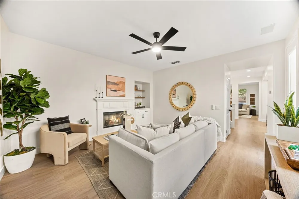 18048 Lemon Yorba Linda, CA 92886