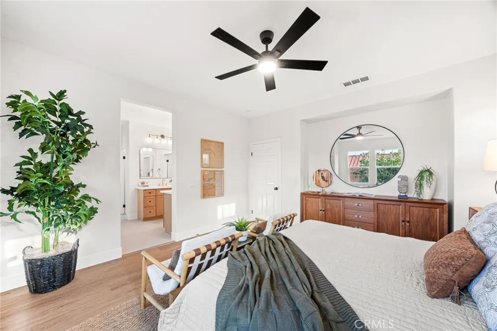 18048 Lemon Yorba Linda, CA 92886