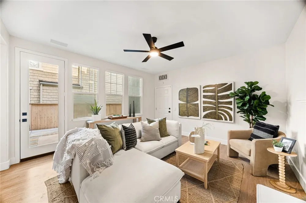 18048 Lemon Yorba Linda, CA 92886