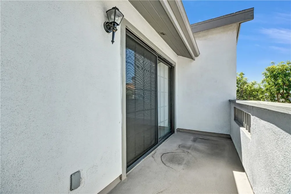 2535 California Avenue #1 Signal Hill, CA 90755