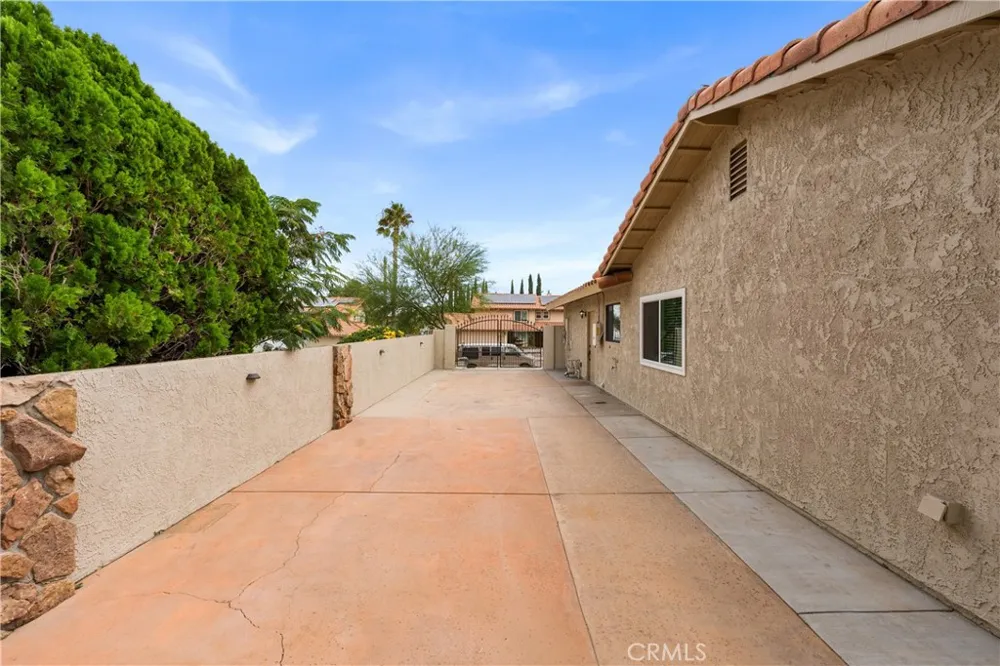 41437 Myrtle Palmdale, CA 93551