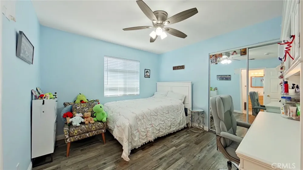 7827 Louise Northridge, CA 91325
