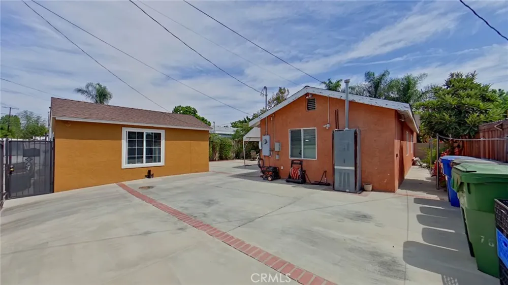 7827 Louise Northridge, CA 91325