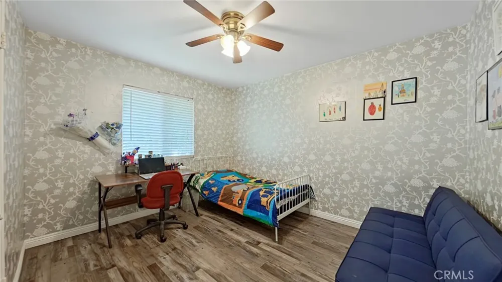 7827 Louise Northridge, CA 91325