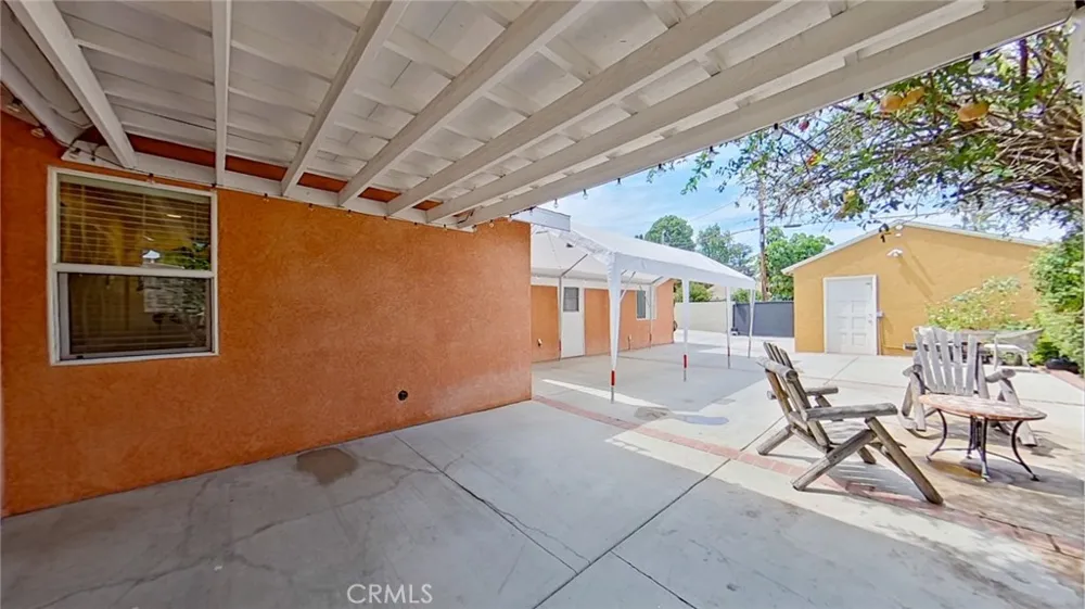 7827 Louise Northridge, CA 91325