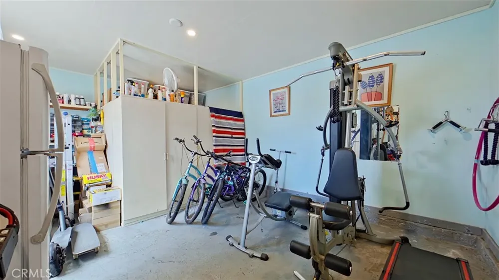 7827 Louise Northridge, CA 91325
