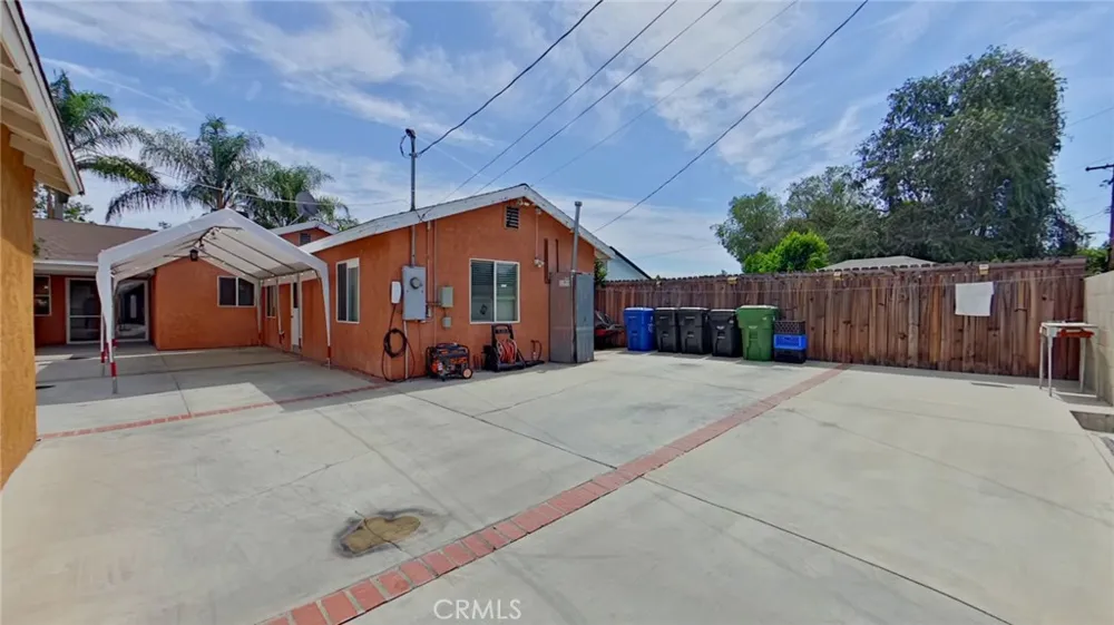 7827 Louise Northridge, CA 91325