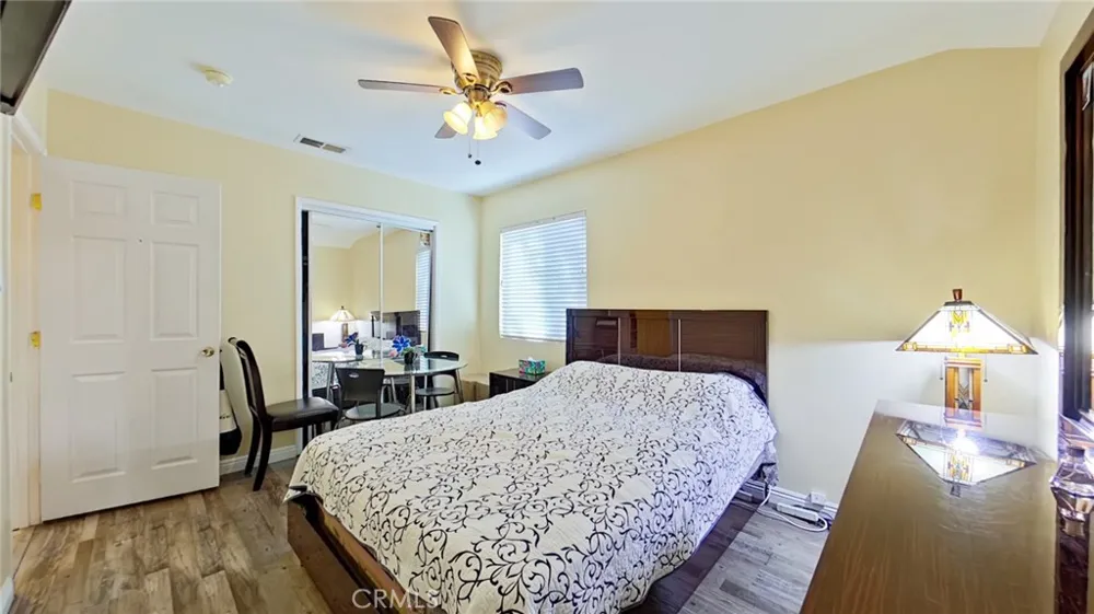7827 Louise Northridge, CA 91325