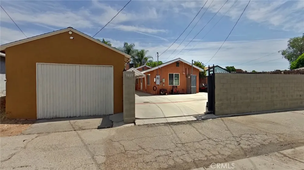 7827 Louise Northridge, CA 91325