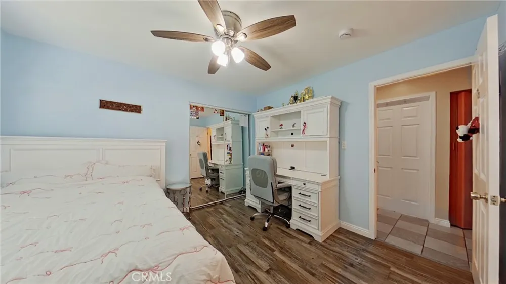 7827 Louise Northridge, CA 91325