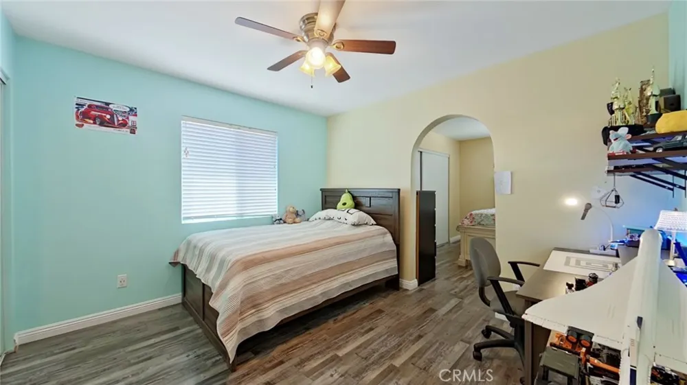 7827 Louise Northridge, CA 91325
