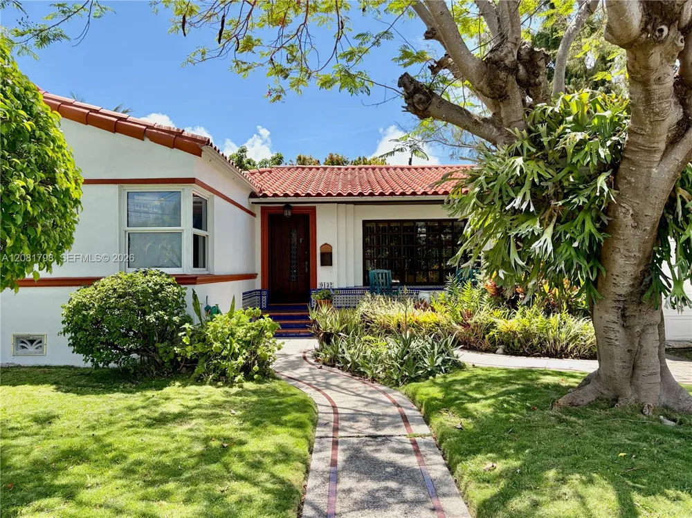 9132 Byron Ave Surfside, FL 33154