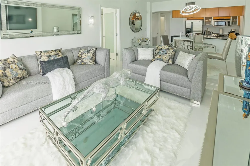 1750 Bayshore Dr #3211 Miami, FL 33132