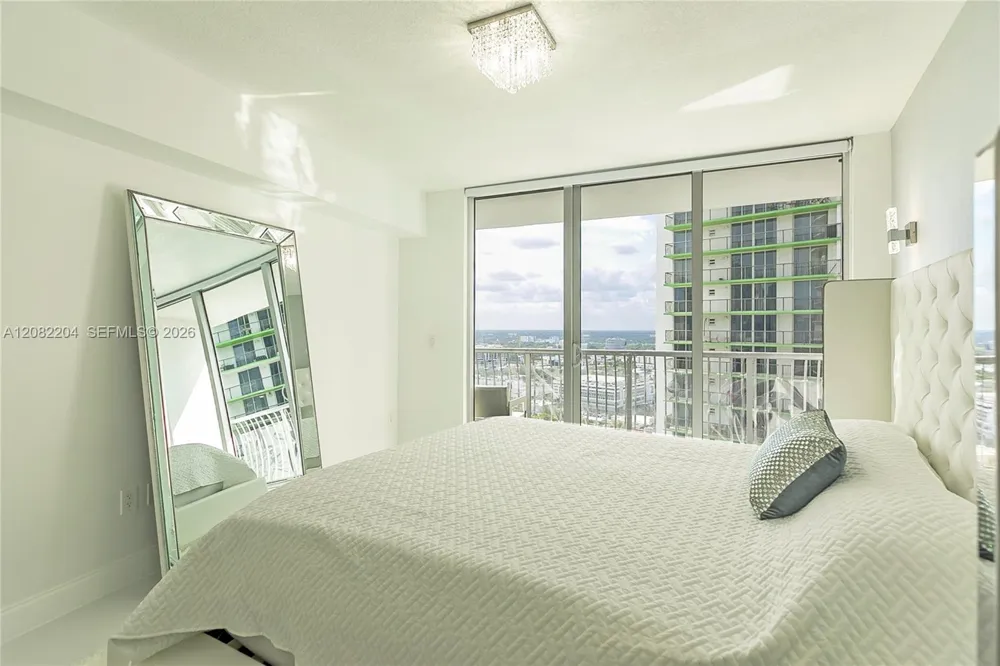 1750 Bayshore Dr #3211 Miami, FL 33132