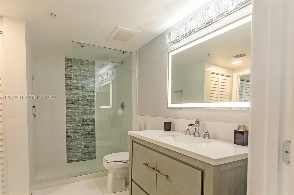 1750 Bayshore Dr #3211 Miami, FL 33132