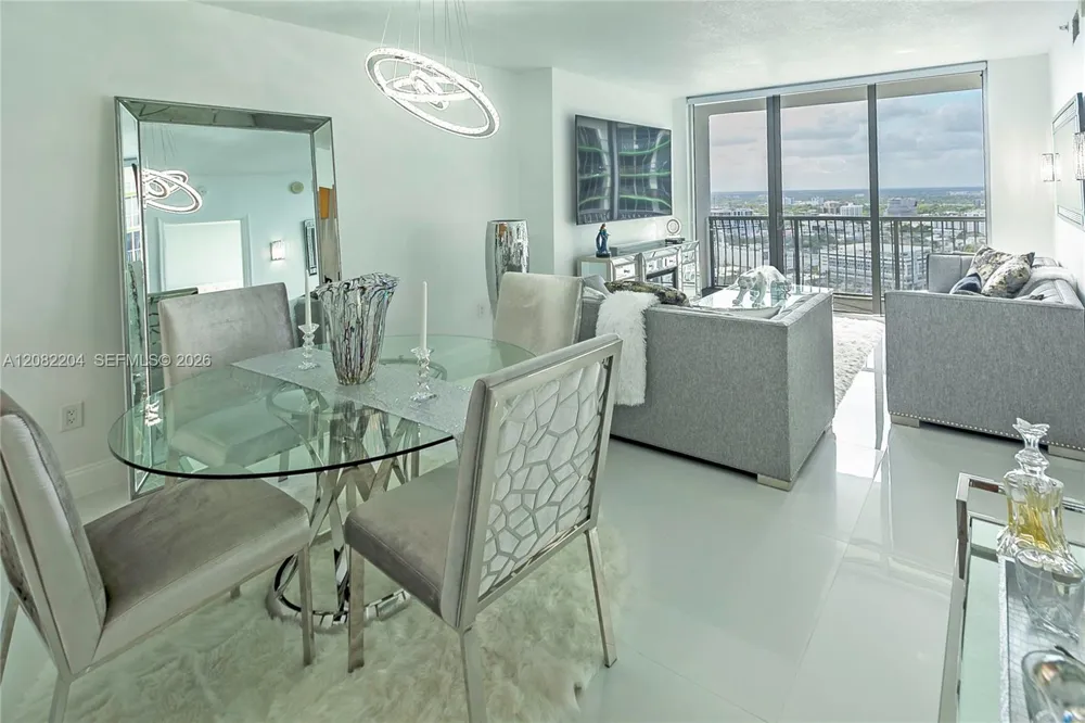 1750 Bayshore Dr #3211 Miami, FL 33132
