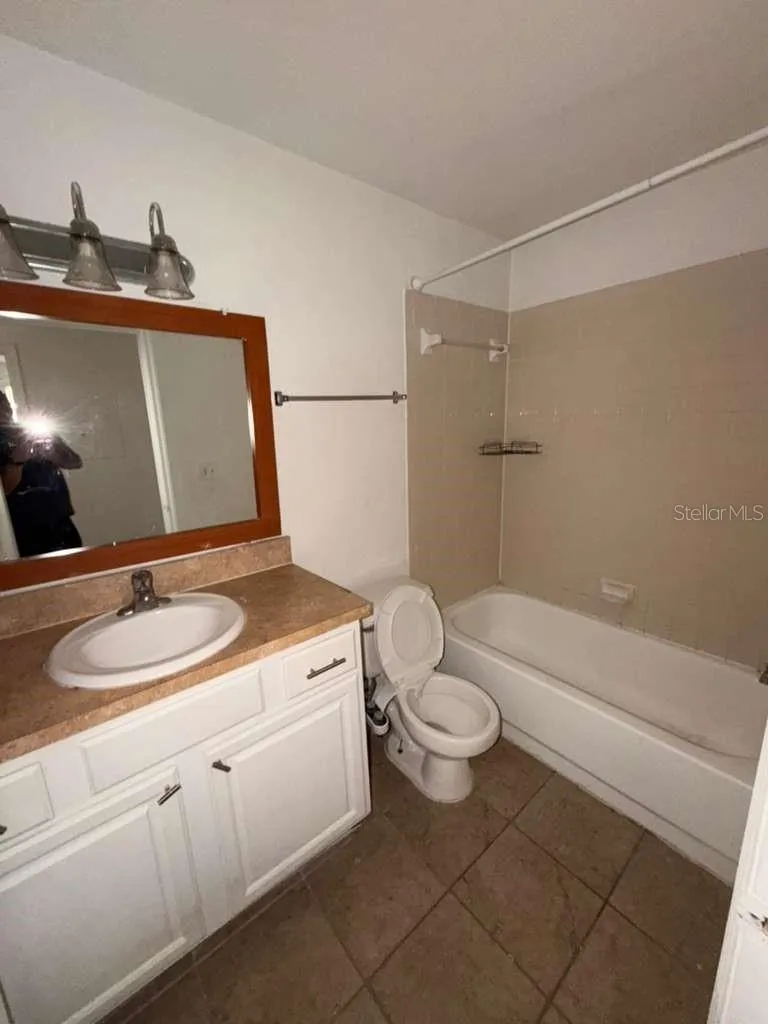 1057 S HIAWASSEE ROAD #1914 Orlando, FL 32835