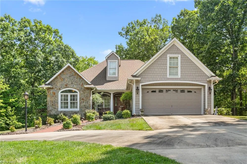 408 Deer Path Eden, NC 27288