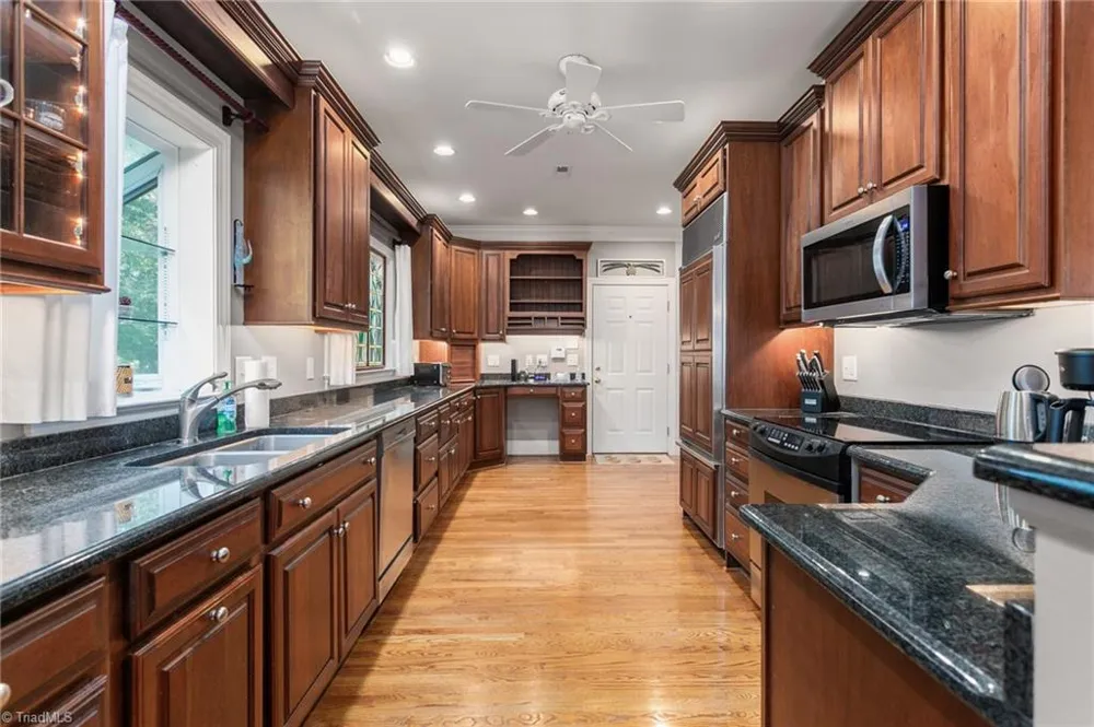 408 Deer Path Eden, NC 27288
