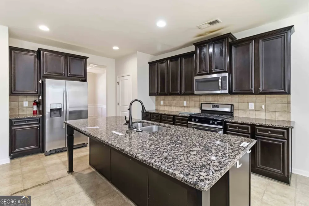 2138 Dodson Woods DR Fairburn, GA 30213