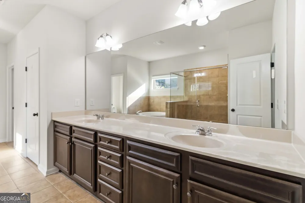 2138 Dodson Woods DR Fairburn, GA 30213