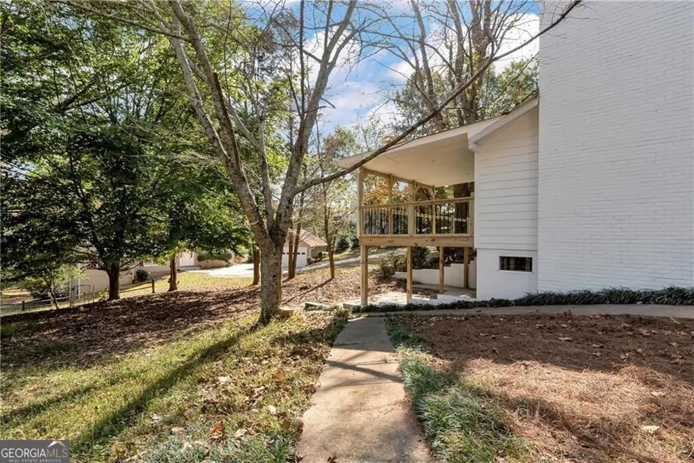 75 Lake DR Dawsonville, GA 30534