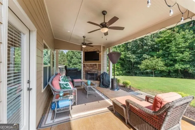 407 Riverwalk Manor DR Dallas, GA 30132