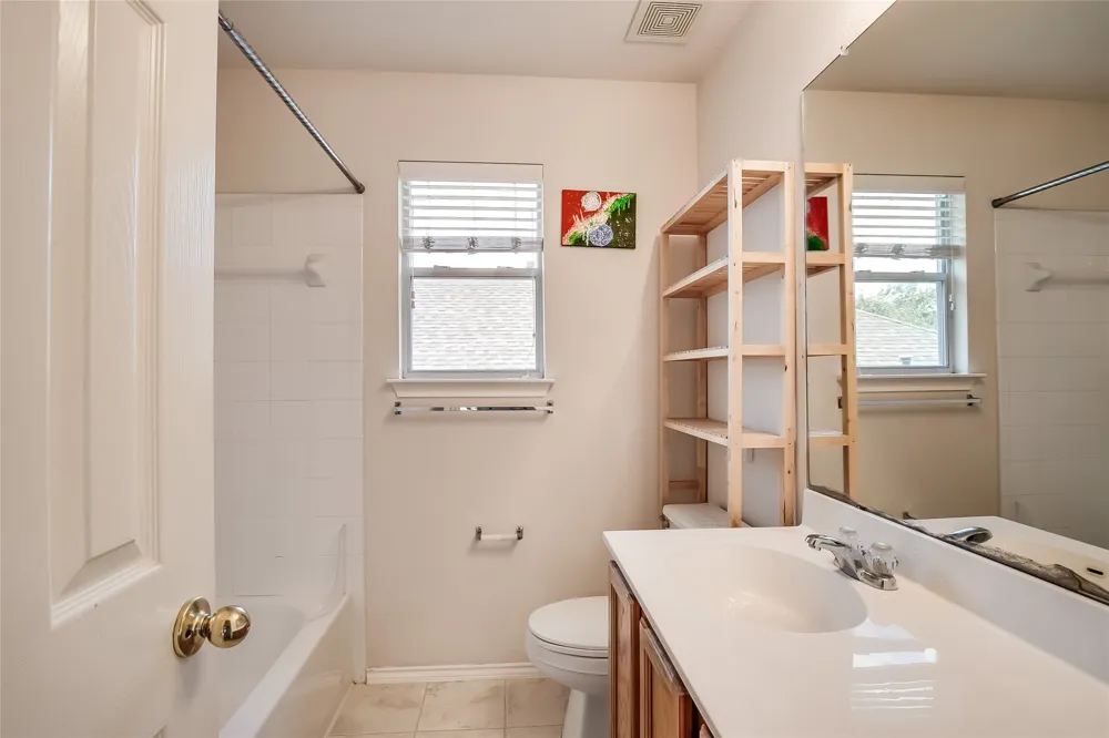 11116 Los Comancheros Road Austin, TX 78717