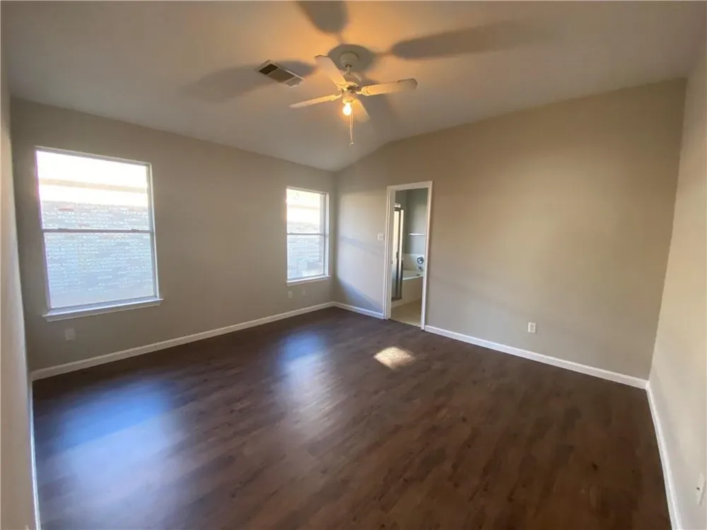 1509 Nettie Drive Leander, TX 78641
