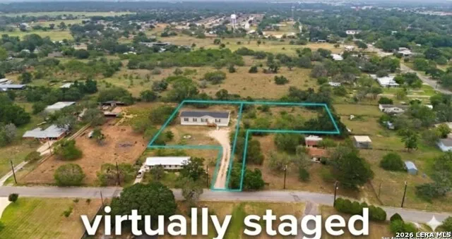 1512 Sandy Pleasanton, TX 78064