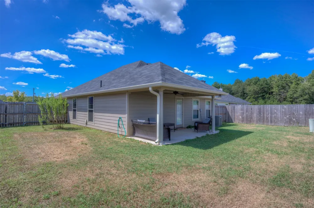 370 Camden Hill Street Haughton, LA 71037