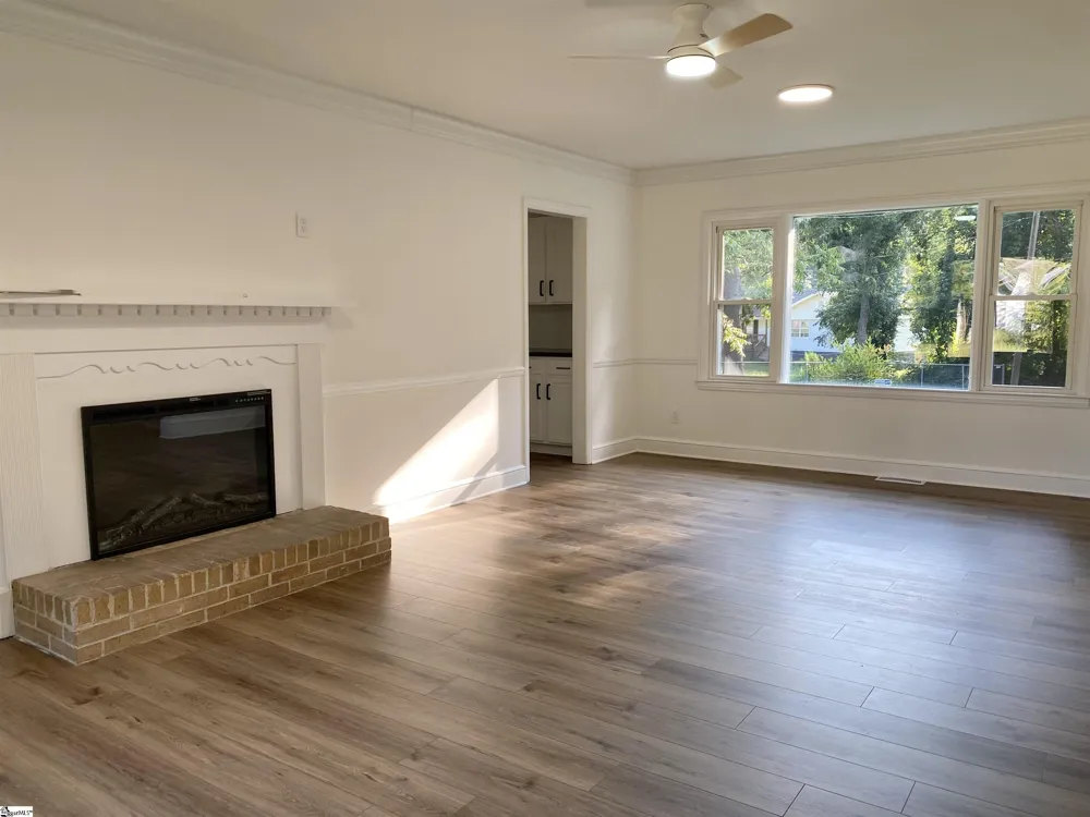 113 Merle Drive Spartanburg, SC 29307