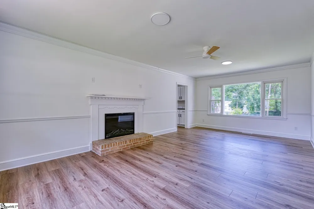 113 Merle Drive Spartanburg, SC 29307