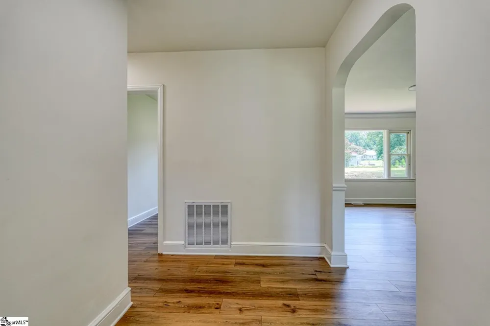 113 Merle Drive Spartanburg, SC 29307