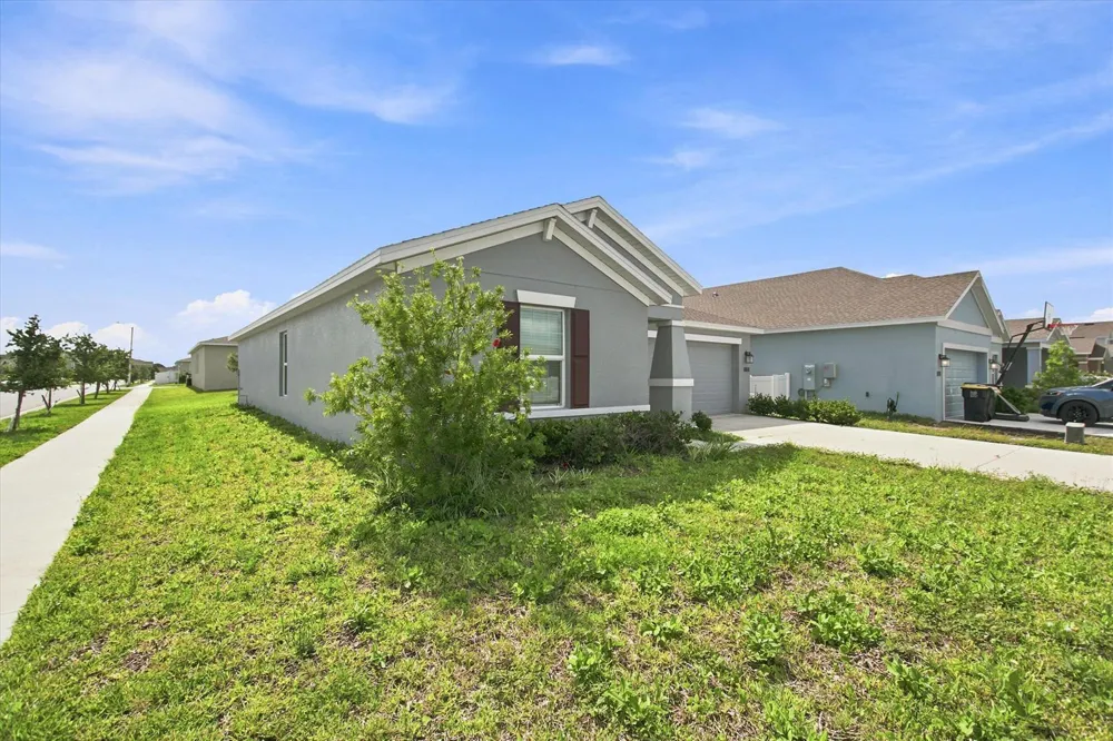 173 Adventure Avenue Davenport, FL 33837
