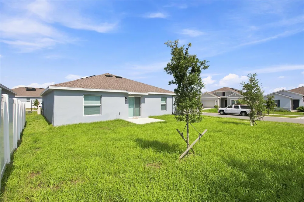 173 Adventure Avenue Davenport, FL 33837