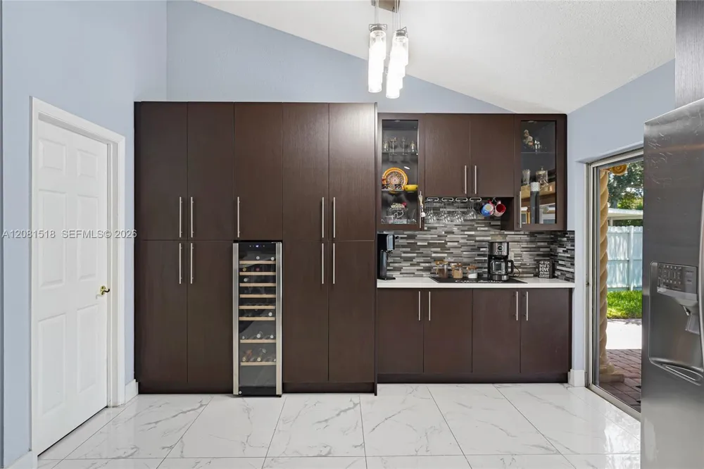 729 NW 161st Ave Pembroke Pines, FL 33028