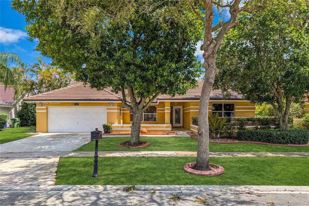 729 NW 161st Ave Pembroke Pines, FL 33028