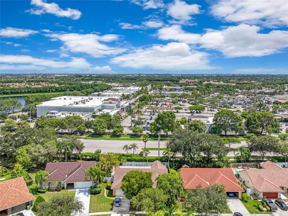 729 NW 161st Ave Pembroke Pines, FL 33028