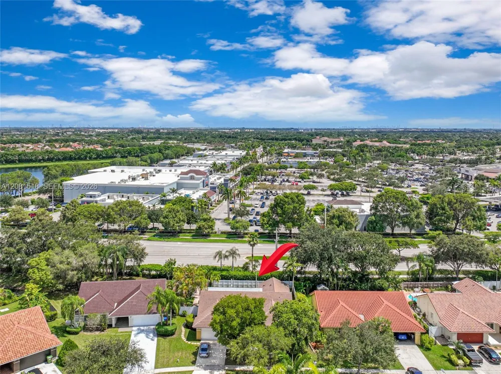 729 NW 161st Ave Pembroke Pines, FL 33028