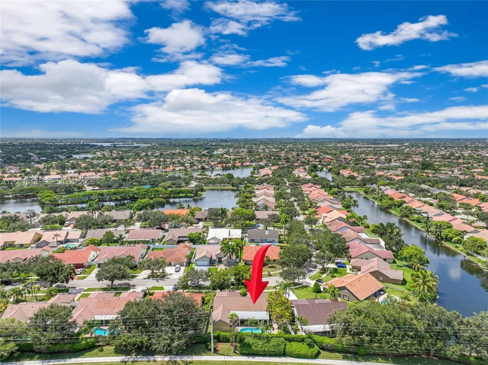 729 NW 161st Ave Pembroke Pines, FL 33028