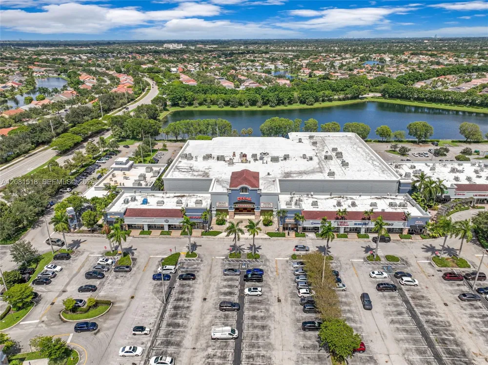 729 NW 161st Ave Pembroke Pines, FL 33028