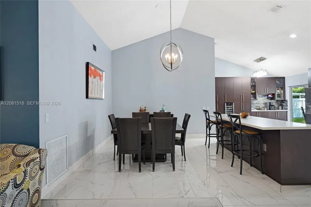 729 NW 161st Ave Pembroke Pines, FL 33028