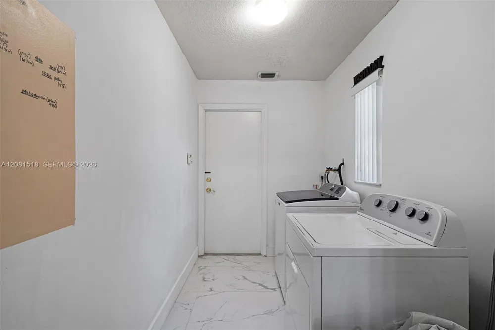 729 NW 161st Ave Pembroke Pines, FL 33028
