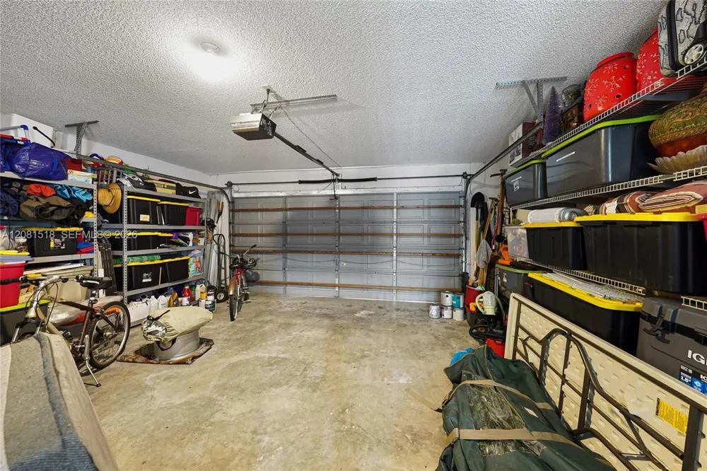 729 NW 161st Ave Pembroke Pines, FL 33028