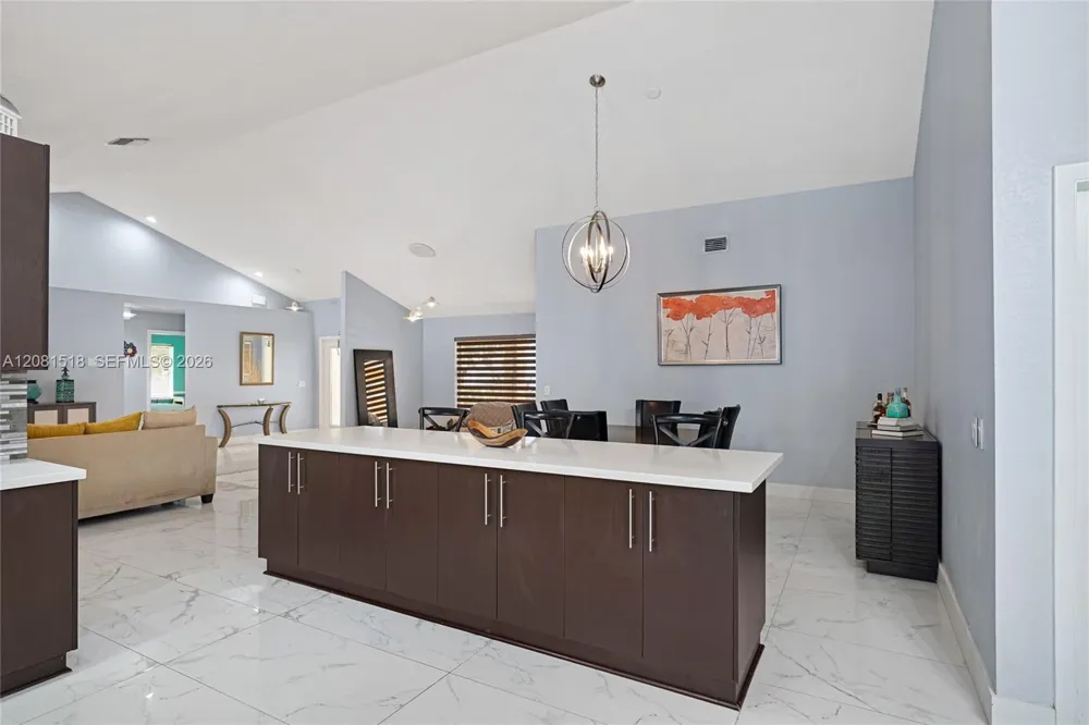 729 NW 161st Ave Pembroke Pines, FL 33028