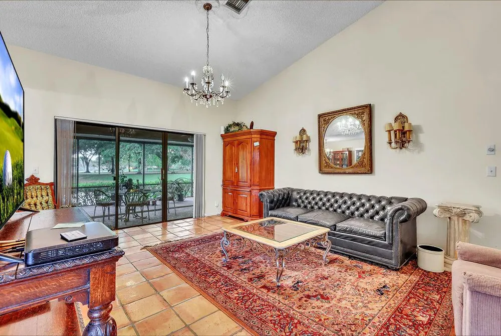 9420 Chelsea Drive S Plantation, FL 33324