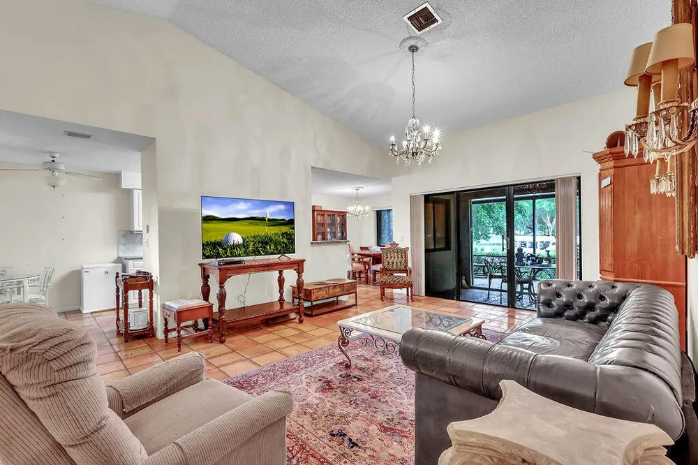 9420 Chelsea Drive S Plantation, FL 33324