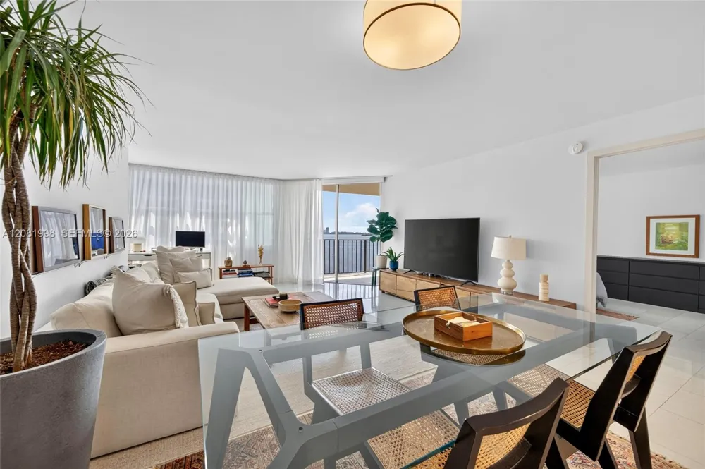 1865 Brickell Ave #A1606 Miami, FL 33129