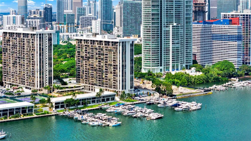 1865 Brickell Ave #A1606 Miami, FL 33129